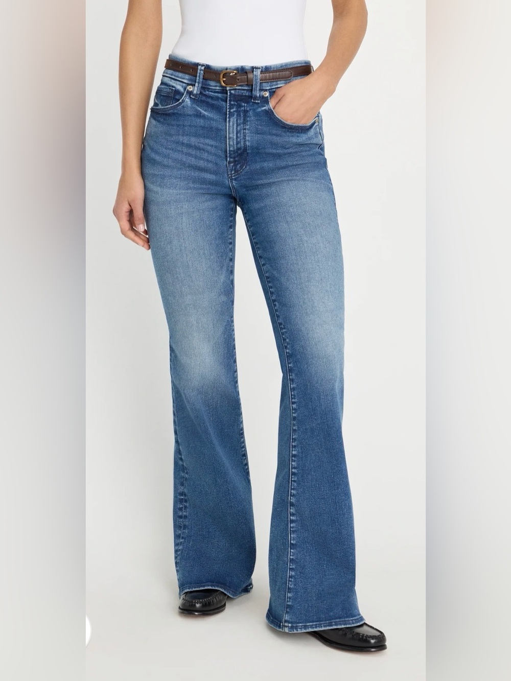 Good American | Always Fits Good Legs Flare Jeans | Medium Blue Denim | EUC | 27